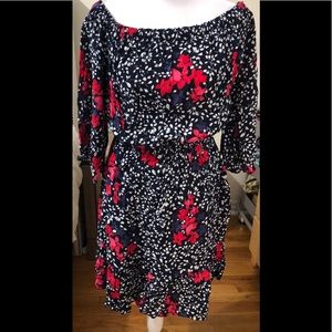 New Gap - Beautiful off the shoulder floral dress